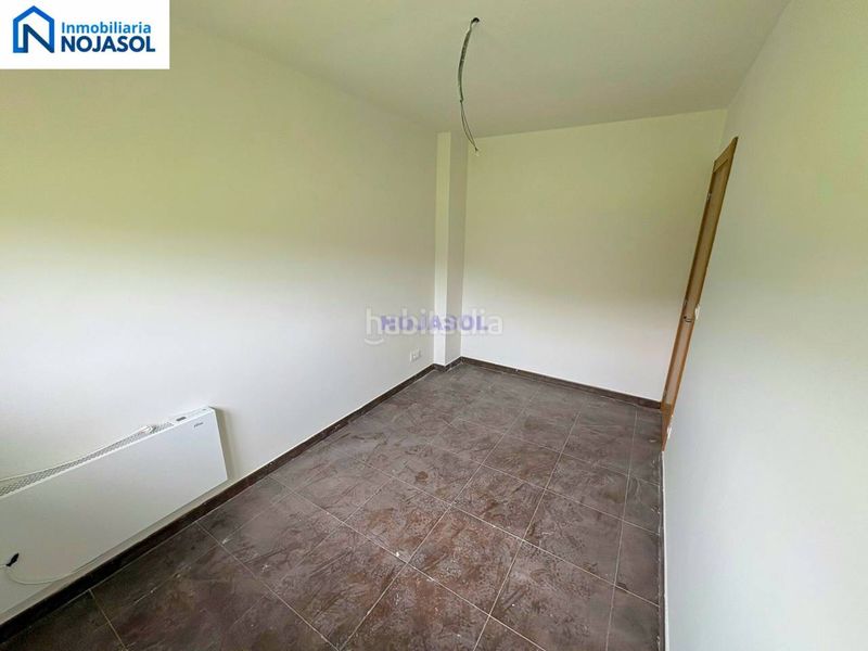 Foto e4e8ec11-b245-4f3f-8669-0f8e416ab9fb. Casa aparellada amb calefacció aparcament a Ruesga