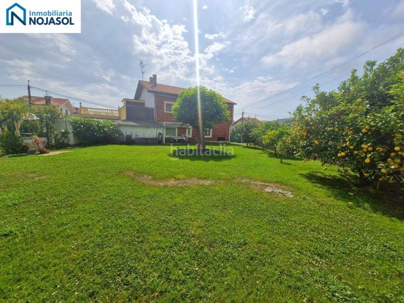 Foto b8f27400-a6dc-4cb6-9b0c-dcef18741ee8. Casa amb calefacció aparcament a Arnuero