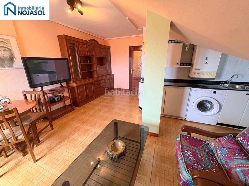 Foto 7f7ea106-a42f-41b1-b08c-ea7ccea5280f. Rent flat with heating parking in Palacio Noja