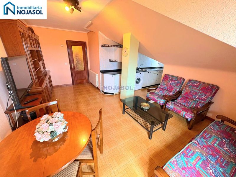 Foto 8e127c20-e0c4-4bc6-a3e5-8885287d463b. Rent flat with heating parking in Palacio Noja