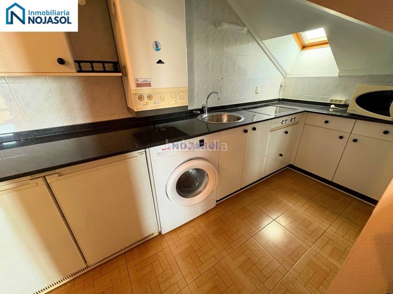 Foto d3d25caf-1c25-4e5c-9660-1ab21a0b98fe. Rent flat with heating parking in Palacio Noja