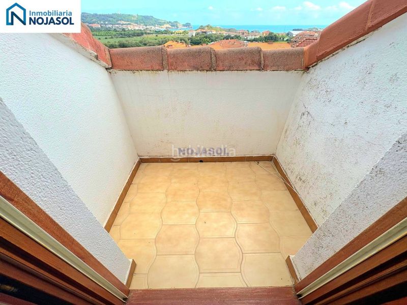 Foto f7be2d5b-fd04-4e7b-85fc-e851508b864a. Rent flat with heating parking in Palacio Noja