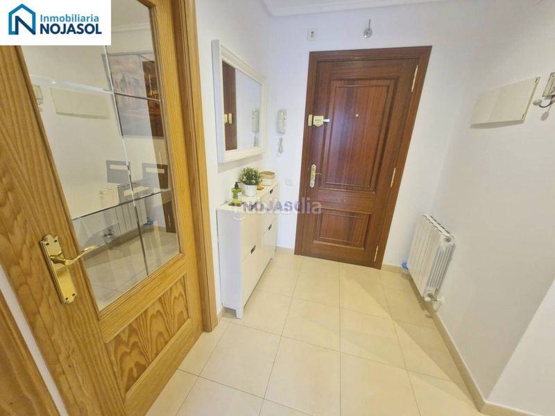 Foto dac81f7e-4206-4f93-b8cc-bf6a529ce3e8. Apartament amb calefacció aparcament a Palacio Noja