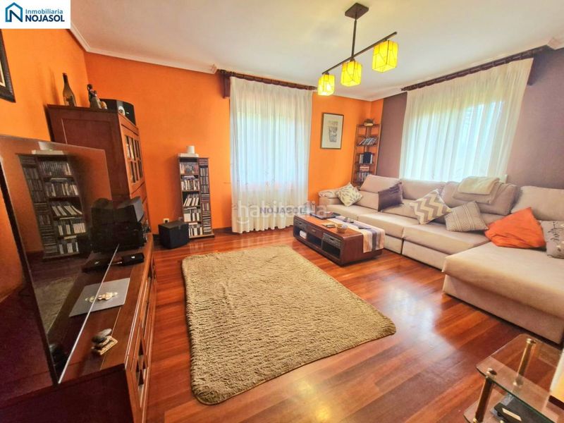 Foto 02ab0610-c98e-4fac-9c71-af313da235a1. Casa aparellada amb calefacció aparcament a Argoños