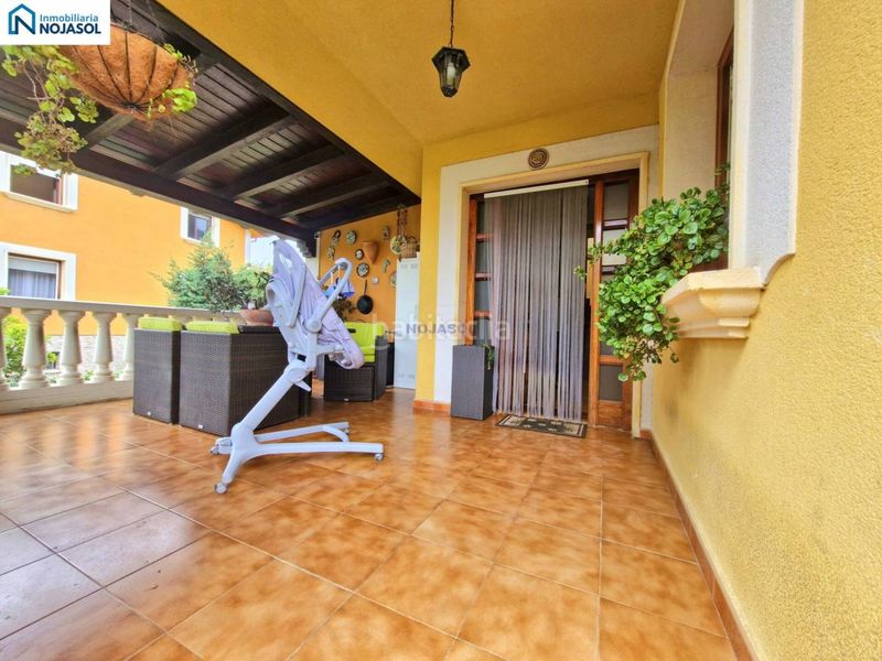 Foto 47458d3e-bbe9-4d2d-b15f-c7a9a351f1fb. Casa aparellada amb calefacció aparcament a Argoños