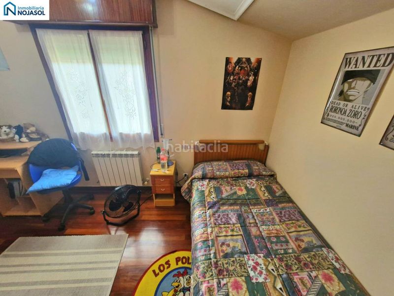 Foto 6317364b-8c3f-4e76-8c58-17a41e930f16. Casa aparellada amb calefacció aparcament a Argoños