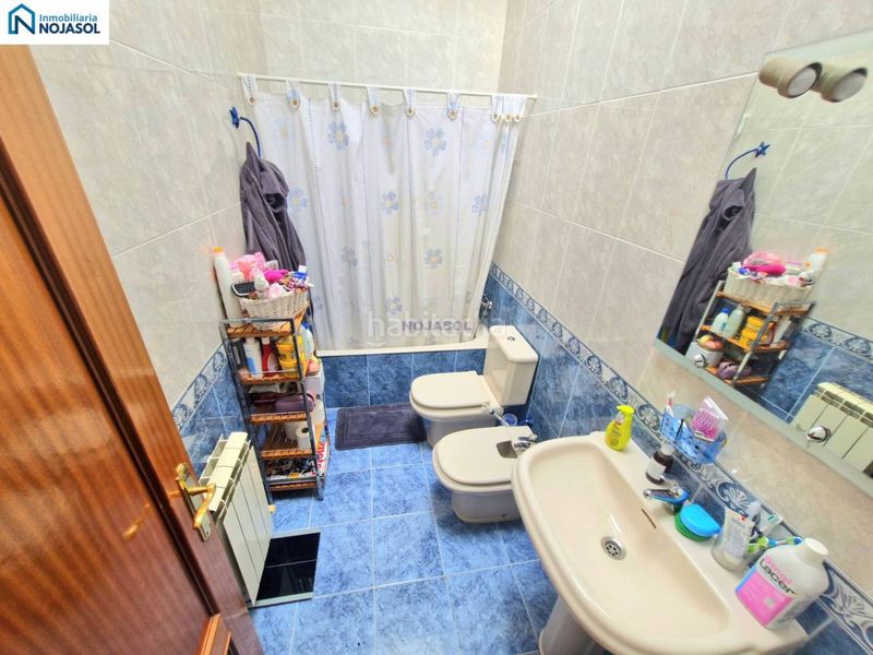 Foto d445249d-0b3f-43a9-8b4d-b3c09db18b49. Casa aparellada amb calefacció aparcament a Argoños
