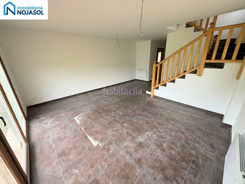 Foto 760cfcb2-9197-4047-884a-b25b83d38272. Towny house with heating parking in Ruesga