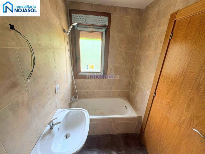 Foto d5df92ee-b1ae-4321-a294-a76bcc4efe01. Towny house with heating parking in Ruesga