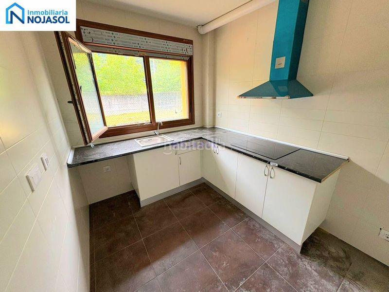 Foto f5f78646-cefd-4778-98d6-253fe7676ecb. Towny house with heating parking in Ruesga