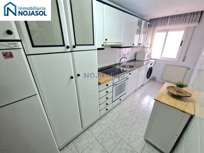 Foto 4b83b968-8f63-4c3e-b56d-7b320cb20abd. Apartament amb calefacció aparcament piscina a Pedroso Noja