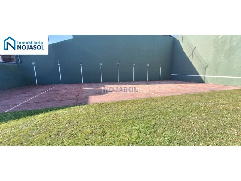 Foto a8ae83a2-d825-4202-9781-711d13170967. Apartament amb calefacció aparcament piscina a Pedroso Noja
