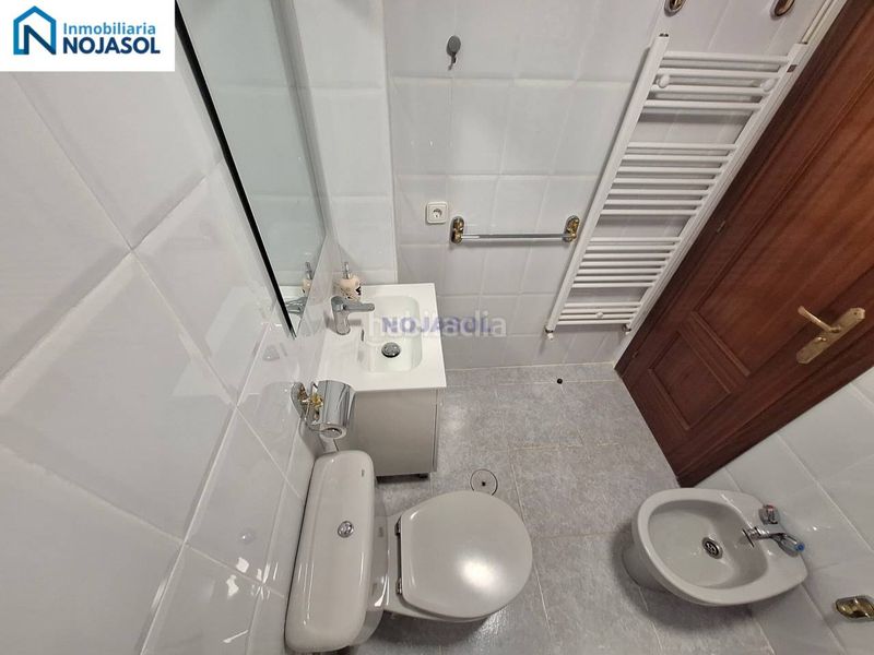 Foto 3fe3fd67-2c24-403c-a35e-1df9553fa1df. Rent apartment with heating parking in Palacio Noja