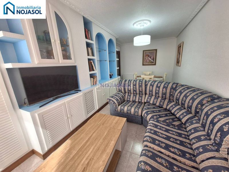 Foto 76b40d08-4d70-439c-ac7a-84b685ef2906. Rent apartment with heating parking in Palacio Noja