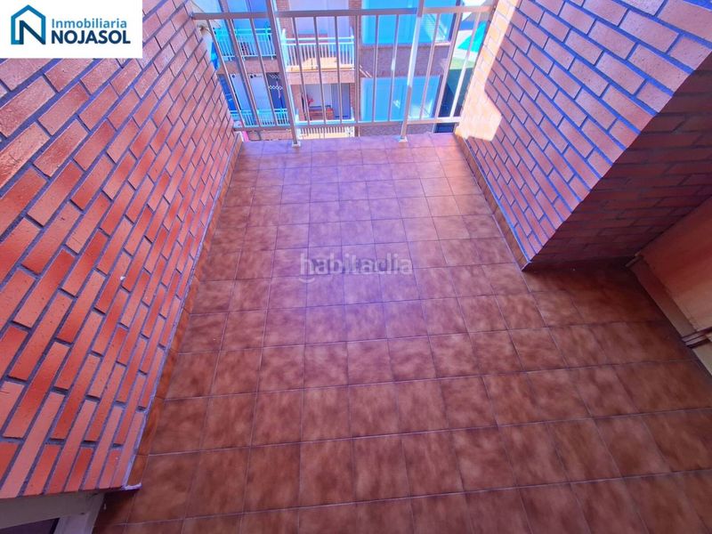 Foto 1f02c08c-7742-4e01-9df6-4d871c2090f7. Apartament amb calefacció aparcament piscina a El Arco-Rota-Fonegra Noja