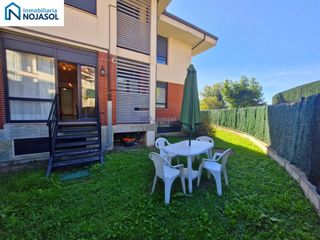 Appartement  Calle barrio maeda. Ref 000039  precioso piso de 2 habitaciones, 2 baños, jardin de