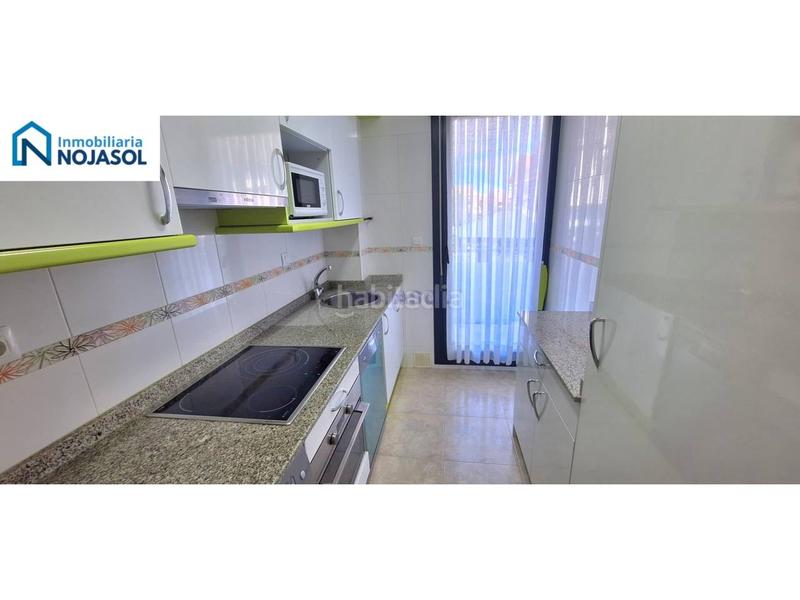 Foto 58ba762f-6ff3-44ed-bae2-7b52b3a7e344. Rent apartment in la costa 2 in Tregadín Noja