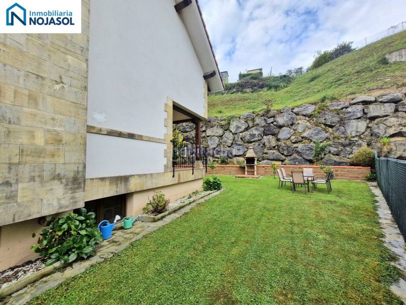 Foto 078a83d0-f24d-4218-99cb-ed07787b992e. Casa adossada amb calefacció aparcament a Hazas de Cesto