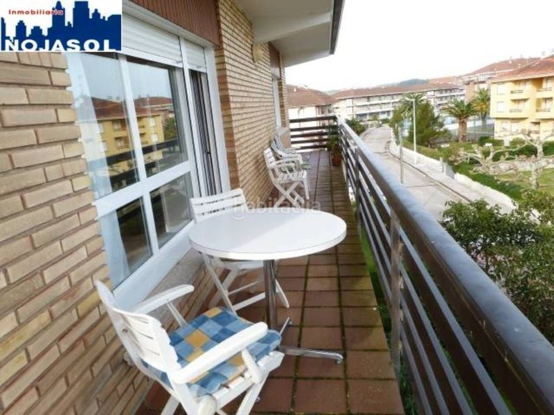 Foto 2cb16233-d081-40ad-8345-eebe90d7c952. Location appartement avec chauffage parking dans Ris Noja