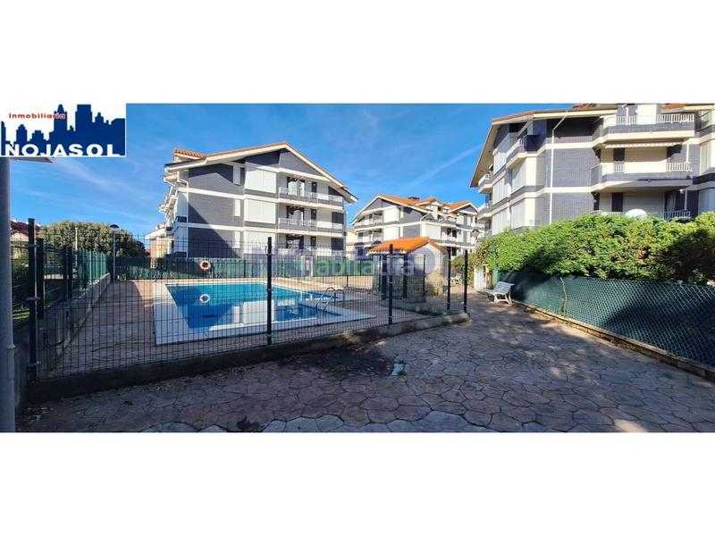 Foto 63517c17-1891-4394-94a9-22520cc037ab. Alquiler apartamento en alcarite 15 ref. 002476 piso con vistas desde la terraza en Noja