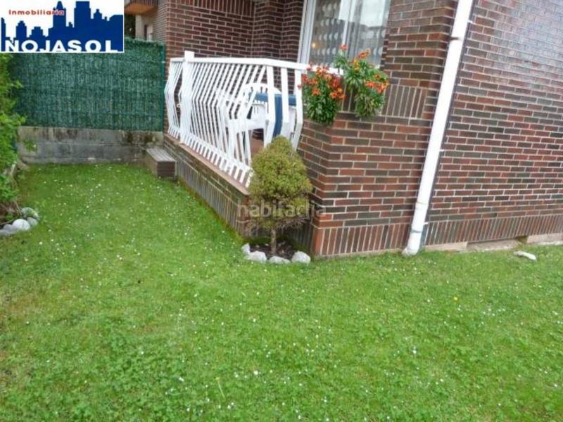 Foto 57ea671b-0f35-41fe-b074-e04503a69e61. Alquiler piso ref.002075 precioso bajo con jardin de 2 habitaciones urb con piscina en Noja