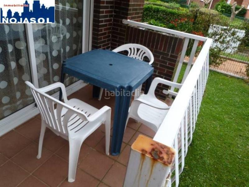 Foto 615af715-bfb8-4d59-b28e-7a093598f9b9. Alquiler piso ref.002075 precioso bajo con jardin de 2 habitaciones urb con piscina en Noja