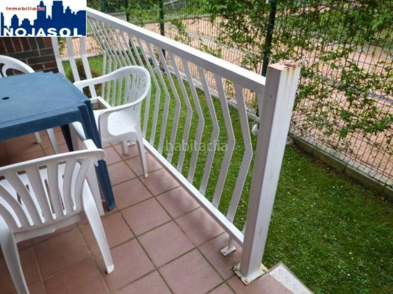 Foto d02d6df6-d32e-44e3-a64b-d86f3ad9e1f2. Alquiler piso ref.002075 precioso bajo con jardin de 2 habitaciones urb con piscina en Noja