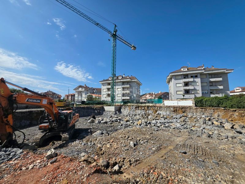 Foto 7dbd7798-4d21-4811-9234-f29d0e783e75. Àtic 91m<sup>2</sup> amb calefacció piscina a Palacio Noja