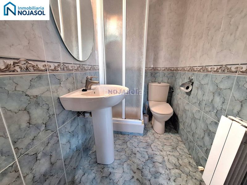 Foto 0144a7bc-798a-43fd-b2a4-50e660433f0d. Alquiler casa pareada en calle las viñas 73 ref.002436 chalet pareado 2 habit. con jardin en Noja
