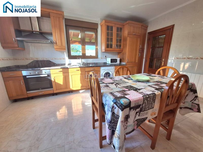 Foto 04030494-bd6f-45e5-a996-c1317b153ffe. Alquiler casa pareada en calle las viñas 73 ref.002436 chalet pareado 2 habit. con jardin en Noja