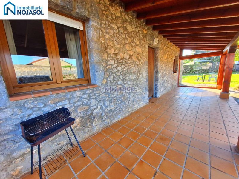 Foto 0987a0dd-26de-4936-bfd8-fbae4364e9f4. Alquiler casa pareada en calle las viñas 73 ref.002436 chalet pareado 2 habit. con jardin en Noja