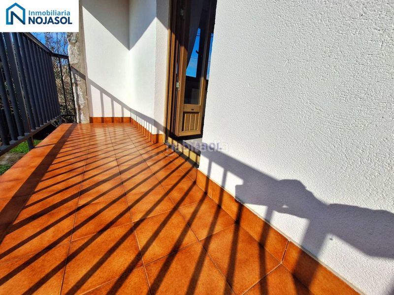 Foto 4b8026d8-ce68-4e4b-9593-ed32e8db9446. Alquiler casa pareada en calle las viñas 73 ref.002436 chalet pareado 2 habit. con jardin en Noja