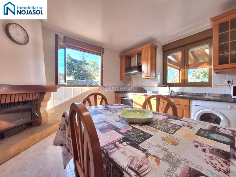 Foto 558cd64a-36c5-430a-9308-ab4ac6f79873. Alquiler casa pareada en calle las viñas 73 ref.002436 chalet pareado 2 habit. con jardin en Noja