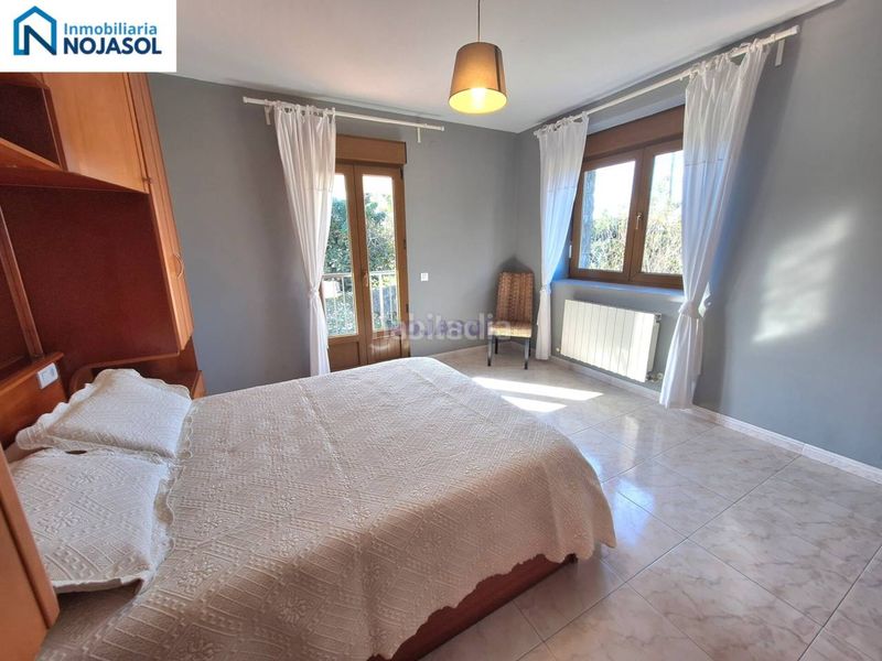 Foto 63f3abc5-64f7-4d7d-9379-ac9a5230b3c2. Alquiler casa pareada en calle las viñas 73 ref.002436 chalet pareado 2 habit. con jardin en Noja