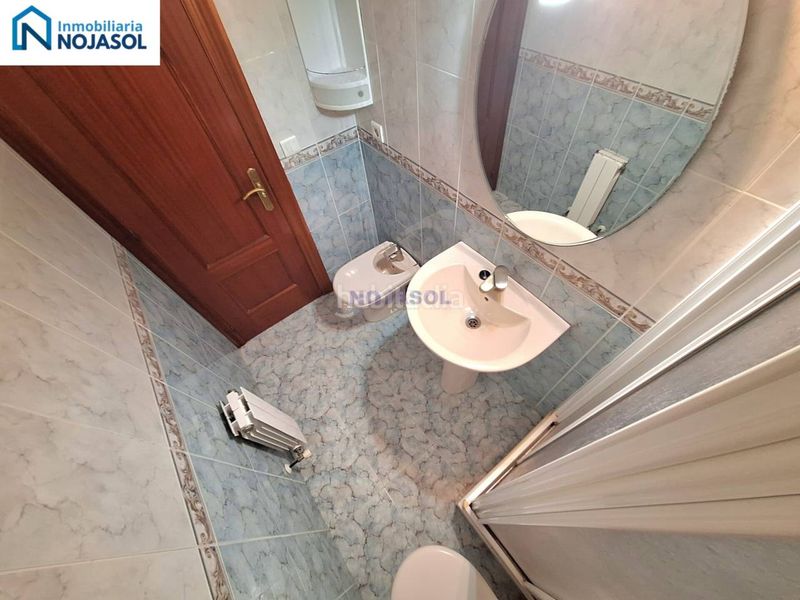 Foto 8e543b13-c8fa-438d-888b-4d5175c5e940. Alquiler casa pareada en calle las viñas 73 ref.002436 chalet pareado 2 habit. con jardin en Noja