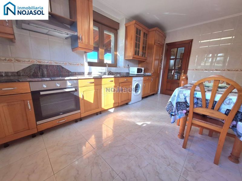 Foto 97b502e5-d619-490d-82f9-062898f9eb29. Alquiler casa pareada en calle las viñas 73 ref.002436 chalet pareado 2 habit. con jardin en Noja