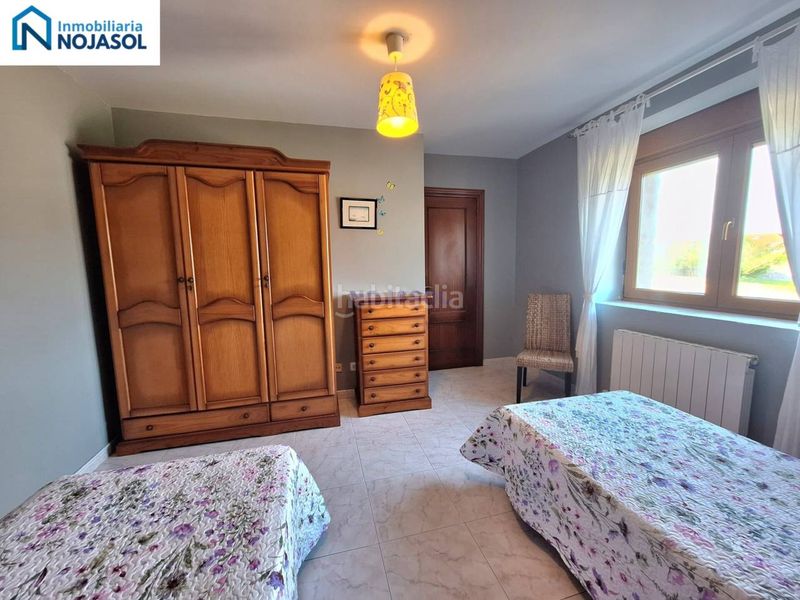 Foto 9c1e014c-3a1a-4d3e-aba3-4e0d0710bd72. Alquiler casa pareada en calle las viñas 73 ref.002436 chalet pareado 2 habit. con jardin en Noja