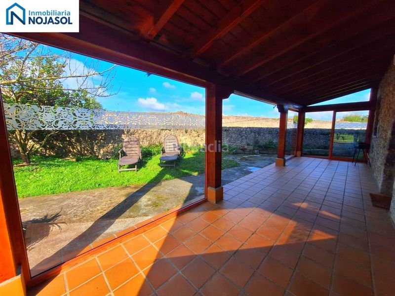 Foto a032ddfc-eb3d-4665-8887-e84a47674bed. Alquiler casa pareada en calle las viñas 73 ref.002436 chalet pareado 2 habit. con jardin en Noja