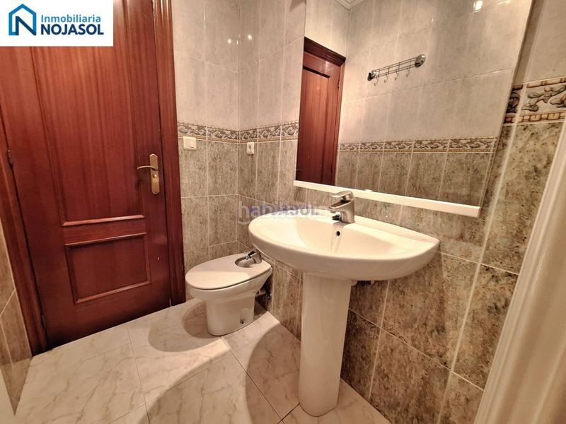 Foto d09ca67f-994d-4012-9ad5-71a507be80bd. Alquiler casa pareada en calle las viñas 73 ref.002436 chalet pareado 2 habit. con jardin en Noja