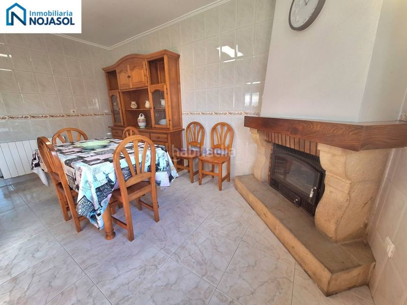Foto f9a2a842-64e3-463a-9165-da48e3936de3. Alquiler casa pareada en calle las viñas 73 ref.002436 chalet pareado 2 habit. con jardin en Noja