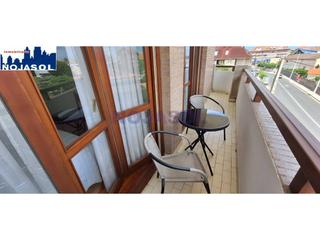 Rent Flat in Santander 36. Ref. 002367  piso 4 habitaciones entrada de noja con ascensor