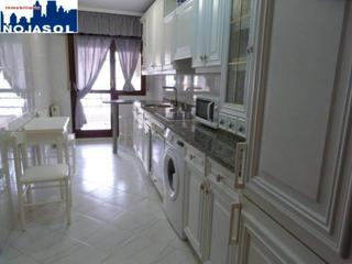 Location Appartement à Padre pedro lopez 1. Ref. 002046 amplio piso 3 hab. cercano al centro