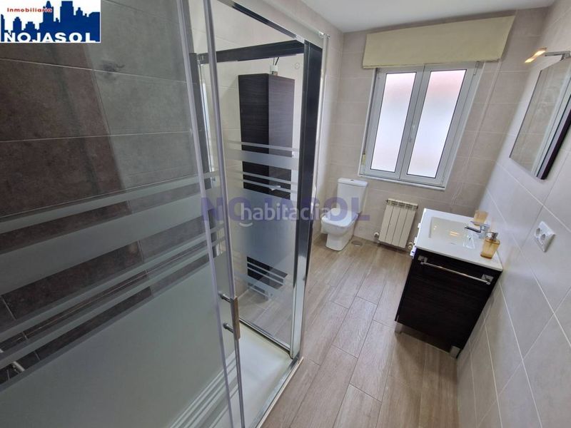 Foto a6084d53-a2e3-4aa5-9df4-aaec273eacf9. Alquiler casa pareada en calle alcarite 45 ref.002289 casa individual planta alta cercana a la playa de Ris de 4 habitacion con jardin privado en Noja