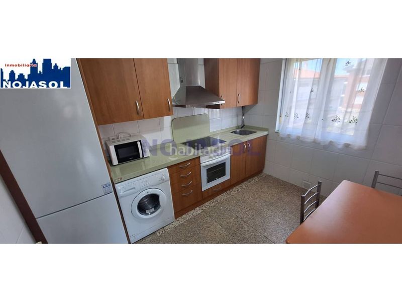 Foto c7de0822-9b54-4d51-a5d3-db5121040dc4. Alquiler casa pareada en calle alcarite 45 ref.002289 casa individual planta alta cercana a la playa de Ris de 4 habitacion con jardin privado en Noja