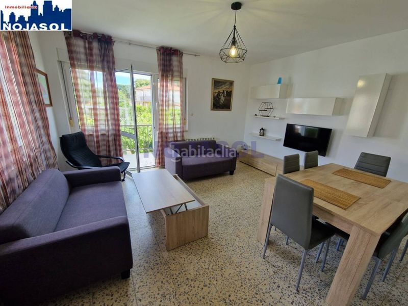 Foto f35a6742-d33e-407c-812d-7b69a213df67. Alquiler casa pareada en calle alcarite 45 ref.002289 casa individual planta alta cercana a la playa de Ris de 4 habitacion con jardin privado en Noja