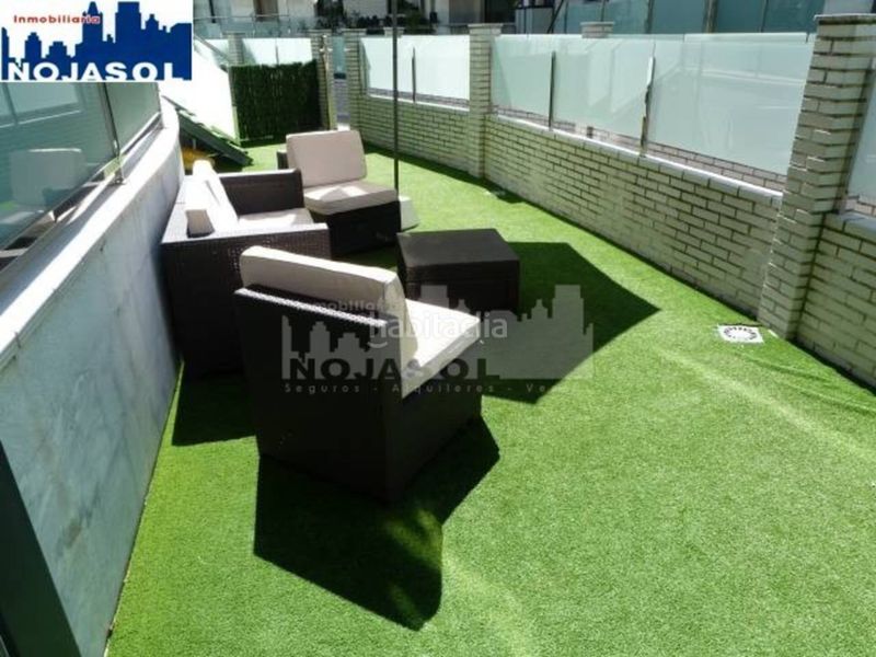 Foto 430b5938-4885-4b0a-9dfc-5b662fd60efa. Alquiler apartamento en calle la costa 2 ref. 002292 bajo con jardín urbanización exclusiva con piscina, zona infantil y pin pon en Noja