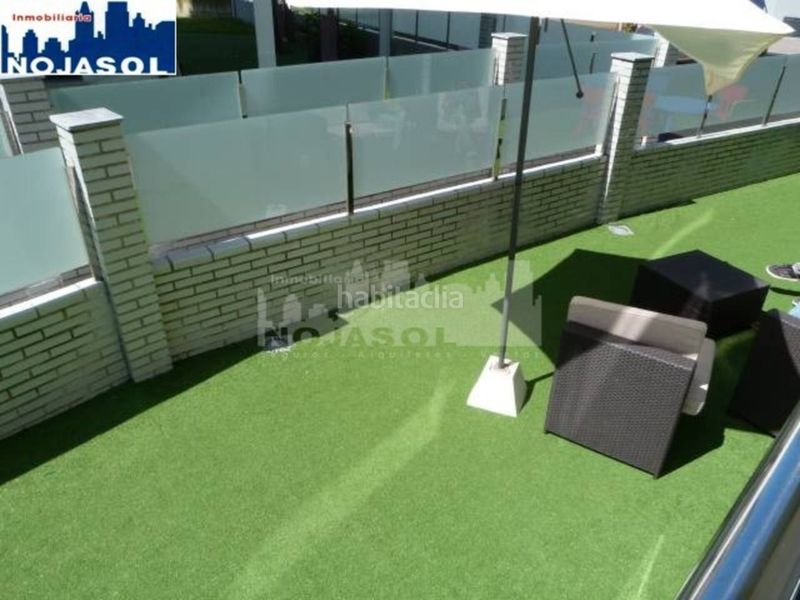 Foto 4e984ae5-1b52-4e45-b480-0c4bd9d3fe73. Alquiler apartamento en calle la costa 2 ref. 002292 bajo con jardín urbanización exclusiva con piscina, zona infantil y pin pon en Noja