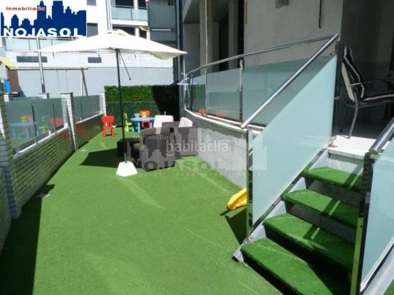 Foto 5dd38388-2112-4952-be60-14516b89366e. Alquiler apartamento en calle la costa 2 ref. 002292 bajo con jardín urbanización exclusiva con piscina, zona infantil y pin pon en Noja