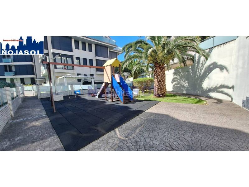 Foto 9c3b406b-09b6-41c2-8688-0388c0a64fb5. Alquiler apartamento en calle la costa 2 ref. 002292 bajo con jardín urbanización exclusiva con piscina, zona infantil y pin pon en Noja
