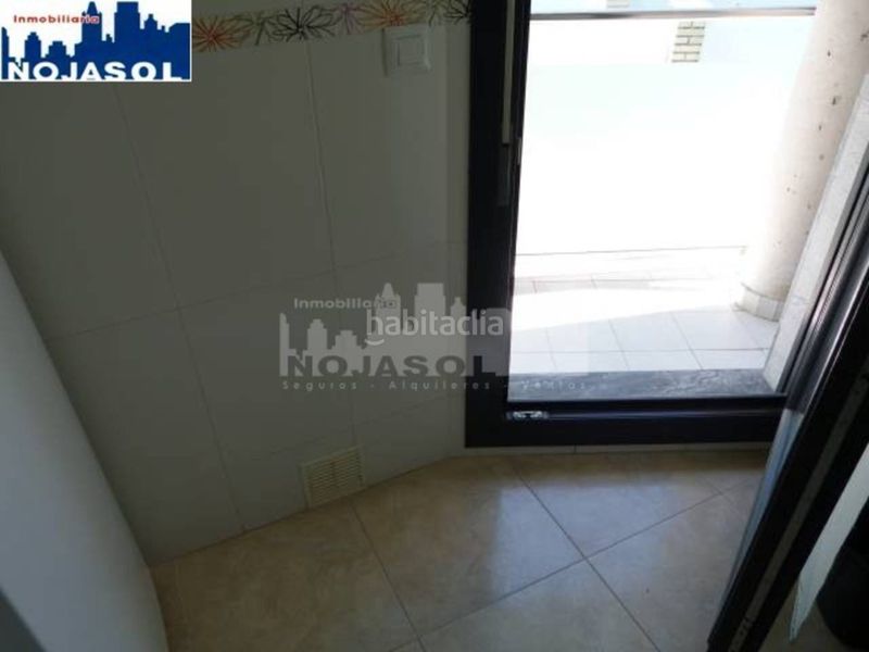 Foto aa1c215b-c924-482f-a0f7-1e7877d189c6. Alquiler apartamento en calle la costa 2 ref. 002292 bajo con jardín urbanización exclusiva con piscina, zona infantil y pin pon en Noja